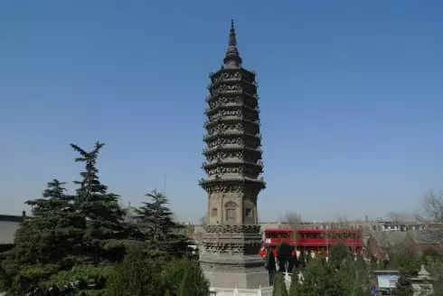 湖北旅游的地方哪里有塔,湖北最有名的塔