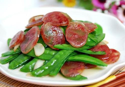 湖北美食炒腊肉怎么做,湖北腊肠怎么炒好吃