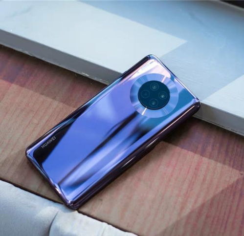 手机斜挎华为mate60,华为手机斜放黑屏