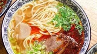 湖北美食牛油面,牛油面是哪里的