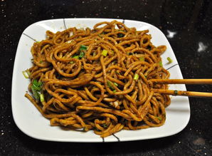 湖北美食热干面,湖北美食热干面作文 湖北美食热干面,湖北美食热干面作文