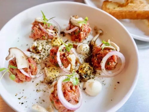 描写湖北美食的片段50字,湖北美食文案