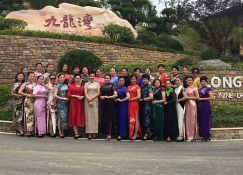 湖北旅游团离境,赴湖北旅游