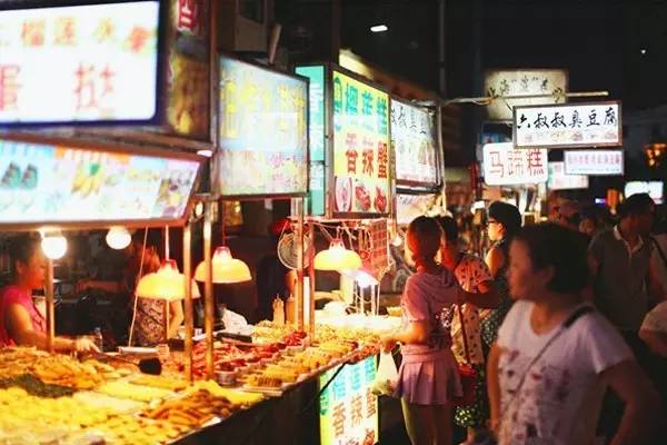 6月份湖北美食节在哪里,湖北美食街在哪里