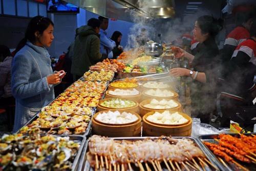 湖北美术馆附近的美食推荐,湖北美术馆值得去吗