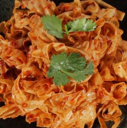 湖北美食烙豆皮怎么做好吃,湖北美食烙豆皮怎么做好吃又简单