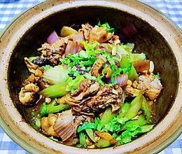 湖北美食火锅鸡,湖北家常味鸡火锅