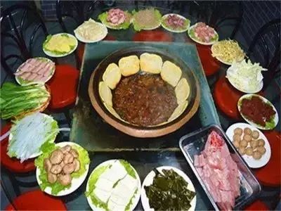 湖北美食造型特点是什么,湖北美食造型特点是什么呢