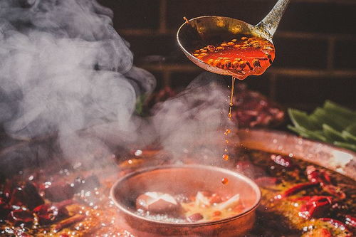 湖北美食文案火锅拍照,形容湖北美食句子