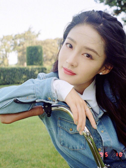 李沁旅游湖北,李沁游装