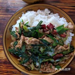 昆明地道湖北美食,云南昆明当地美食