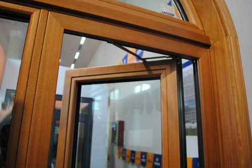 房产达人门窗怎么装好看