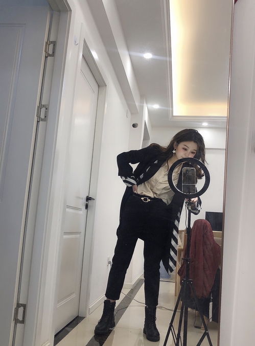 房产中介怎么穿女