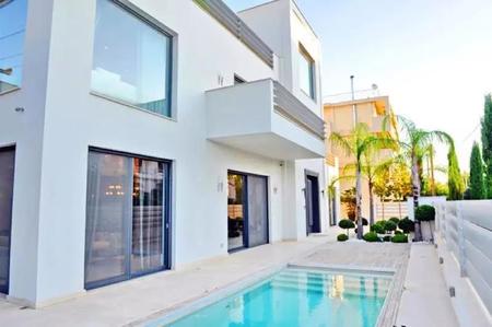 雅典房产豪宅怎么样