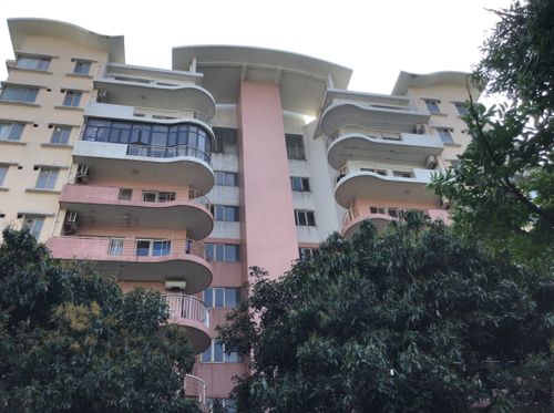 怎么去看房产公司