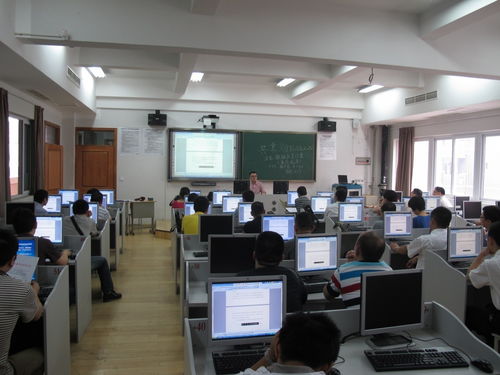 房产内勤工作怎么样