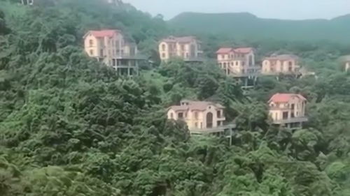 怎么买房产地皮好