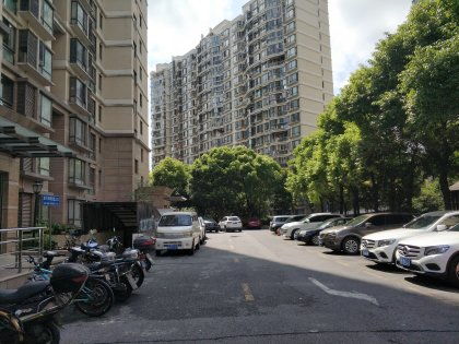 重庆彩虹房产怎么样