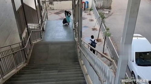 楼梯房产妇怎么上楼好呢