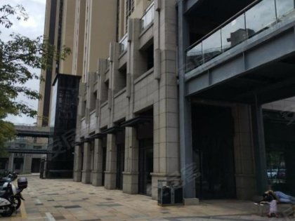 青岛绿地房产怎么样