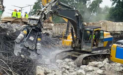 铁路的房产拆迁怎么补偿
