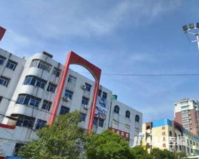 淮安房产大厦怎么走