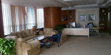 房产中介工装怎么设计