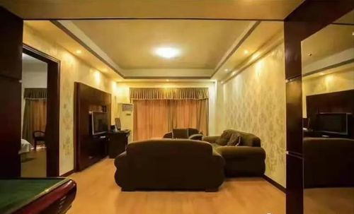 酒店怎么拍卖房产的