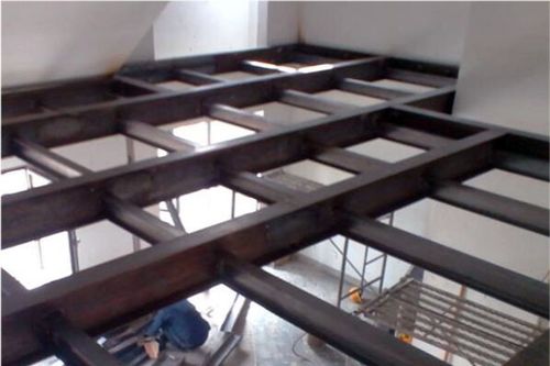 房产槽钢层怎么看