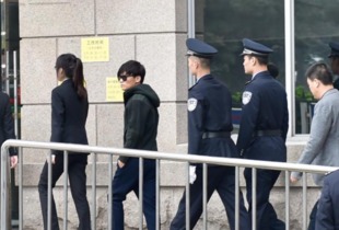 离婚开庭怎么分房产呢 离婚开庭怎么分房产呢