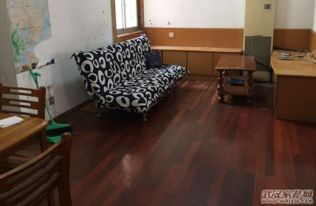 房产达人里怎么换地板