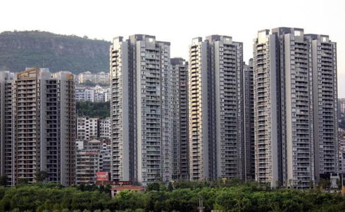 手里屯大量房产怎么处理