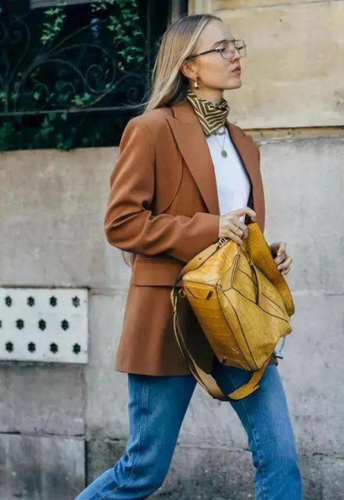 房产销售怎么穿搭 房产销售怎么穿搭