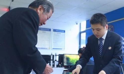 男子占父母房产怎么处理