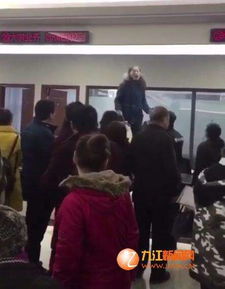 大妈房产过户怎么办理