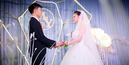 结婚怎么过户房产证