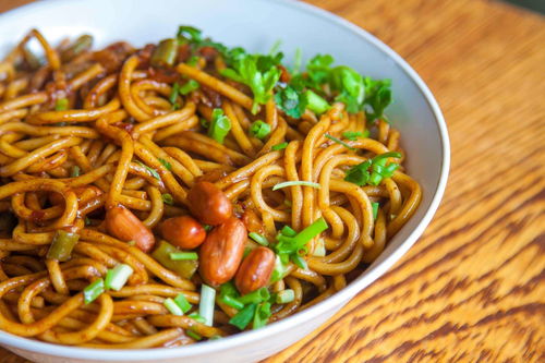 热干面湖北美食(湖北热干面做法)