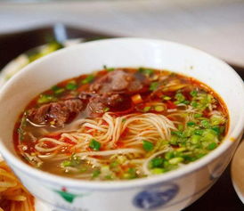 湖北特色美食，手擀面制作技艺传承与风味体验