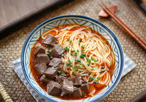 湖北与湖南美食之争，两大美食文化PK！