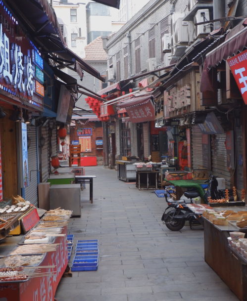 步行街上的湖北美食盛宴