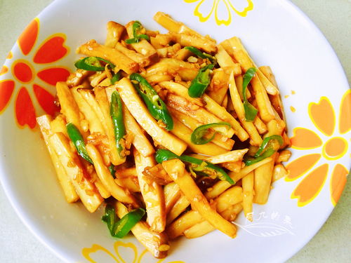 湖北杏鲍菇豆皮美食，口感绝佳的佳肴体验