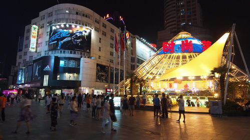 武汉江边湖北美食街